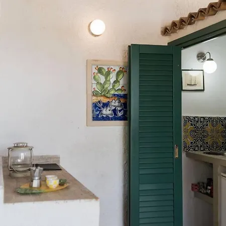 Holiday home At My Place Casa Ulivo Aloe Patio E Cucina Esterna Favignana